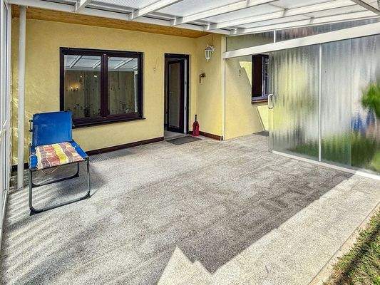 Überdachte Terrasse