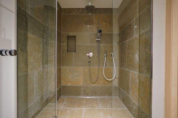 Dusche Wellnessbereich