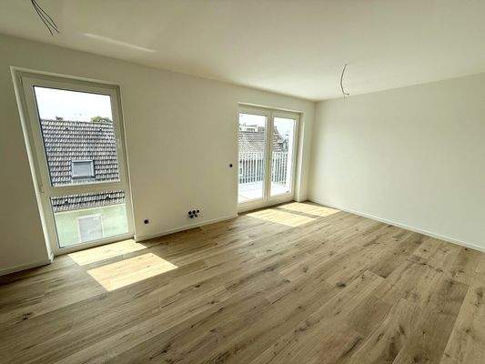 Zimmer m. Zugang zum Balkon