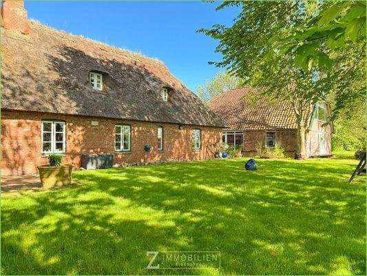 Blick zu den Gebäuden