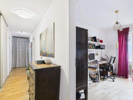 Eingangsbereich + Kinderzimmer