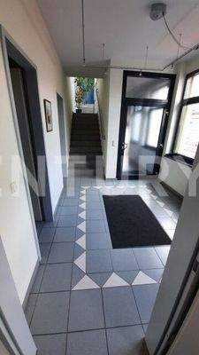 Bürogebäude - Eingangsbereich