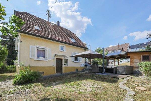 Frontansicht mit Freisitz