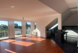 Foto_Wohnzimmer + Küche.png