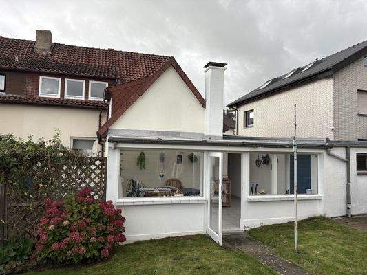 Ansicht mit Wintergarten