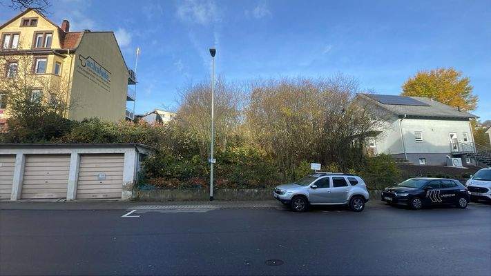 Vorderansicht Straße