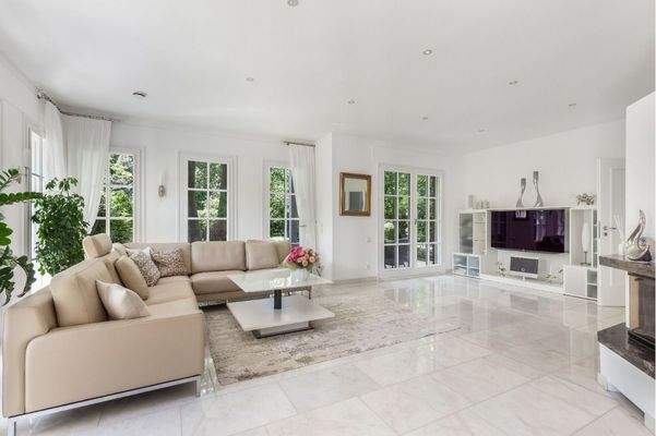 EG Wohnzimmer Bild 1