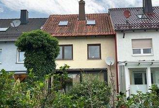 Ansicht Süden mit Nachbarn