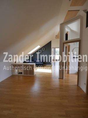 Durchgangsflur / Büro