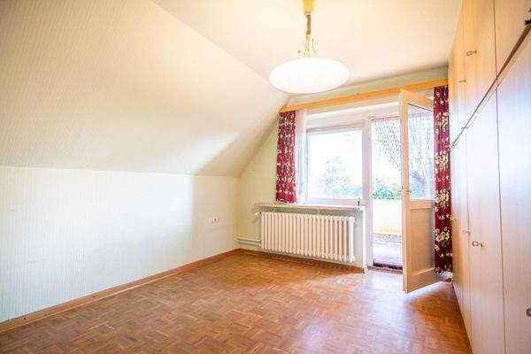 Schlafzimmer mit Balkon