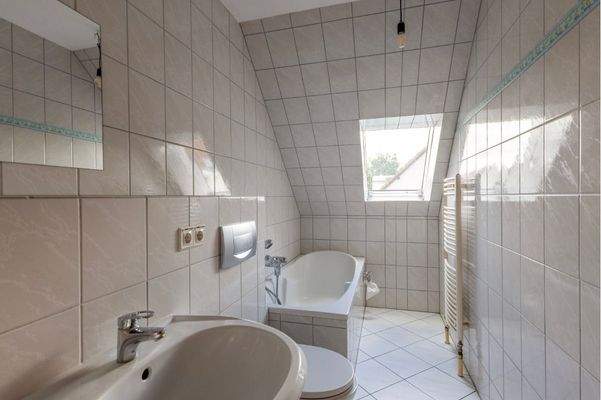 Badezimmer untere Ebene