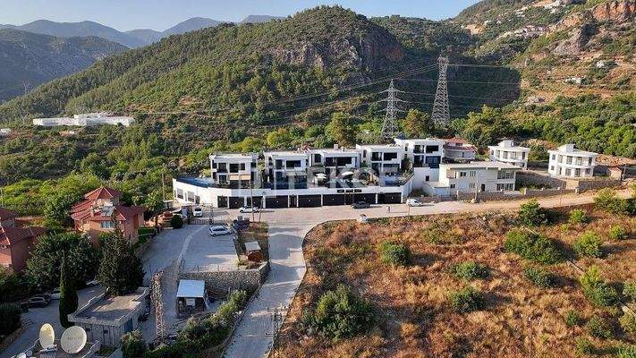 Stylish Villa in a Peaceful Location in Oba Alanya