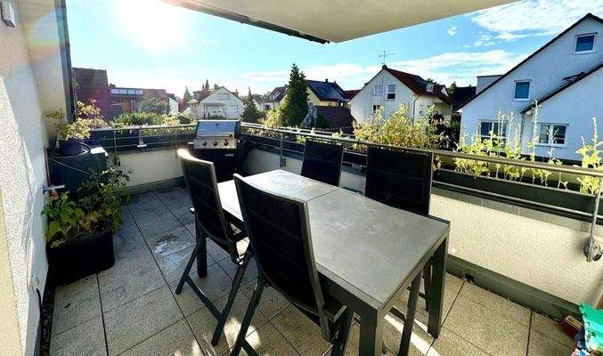 Überdachter Südbalkon