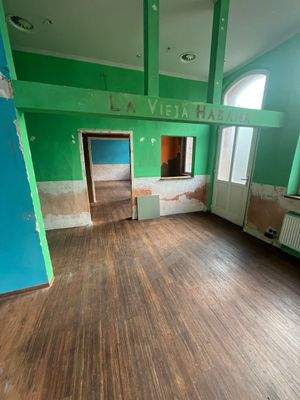 Gastraum rechts von Eingang