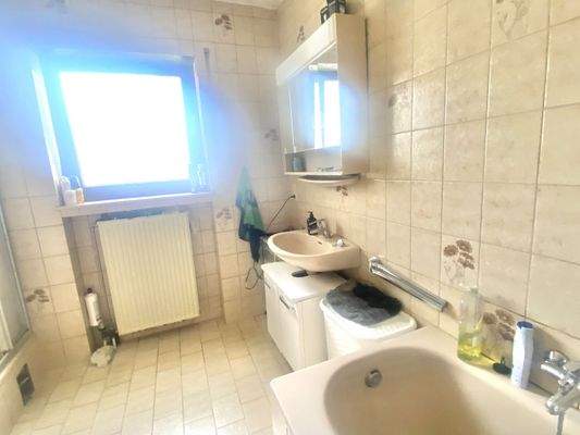 Bad in Vollausstattung OG