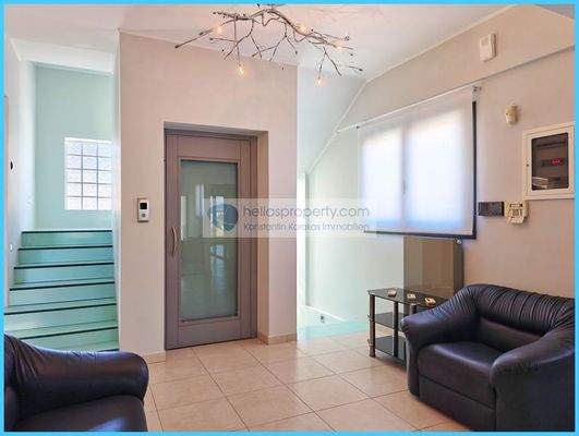 34214515a86647839144ebf595667342-original