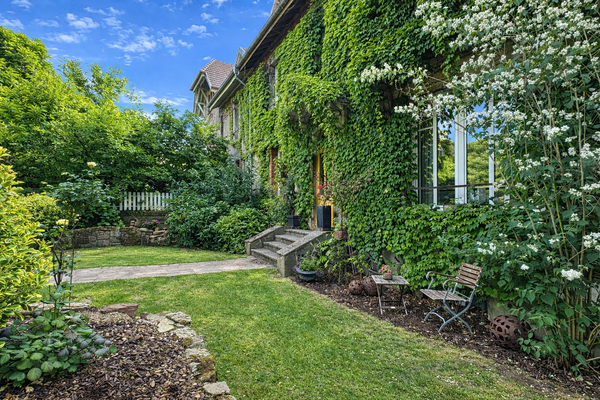 Rückseite Garten.png