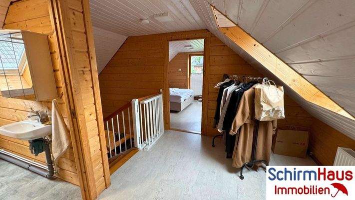 Flur OG Nebengebäude