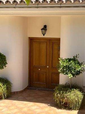 c09e1b50-0a4b-41b7-8978-4b7f663eb451