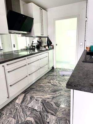 hochwertige Einbauküche 