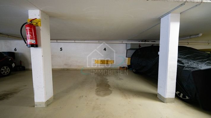 Tiefgaragenstellplatz