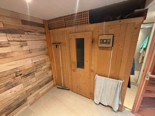 UG Sauna.jpg