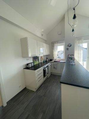 kochen (mit platz für freistehenden kühlschrank)