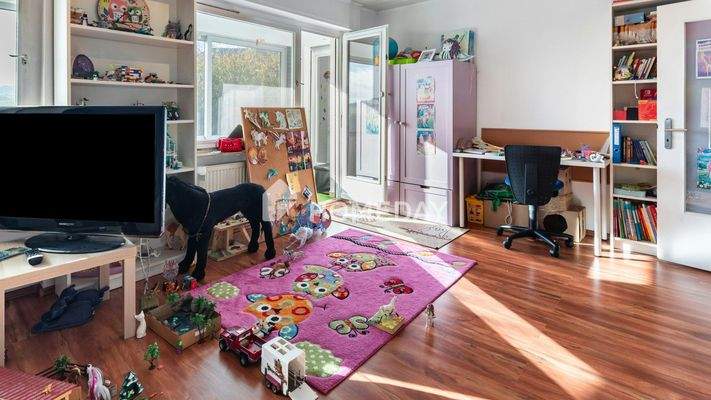 1. OG Kinderzimmer 1 2