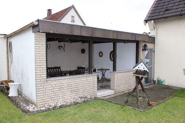 Überdachte Terrasse