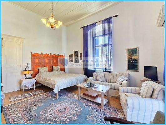 537e43a545a944c6b0808d6af3ff6550-original