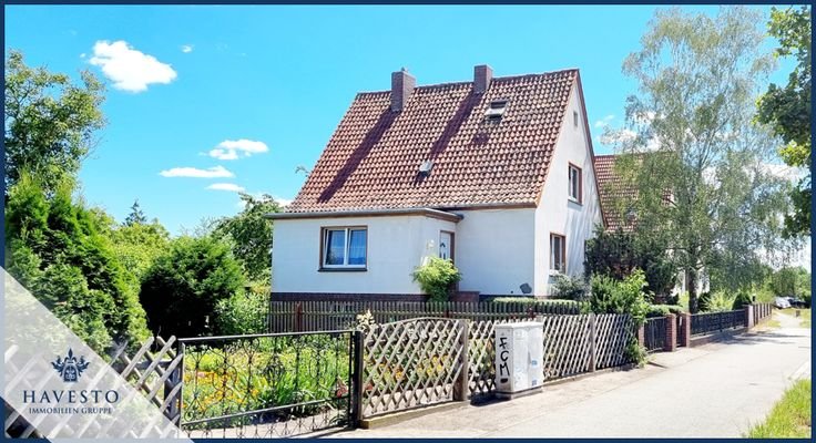 Blick auf das charmante Einfamilienhaus