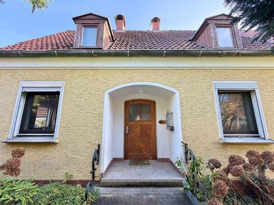 Vorderseite, Eingang