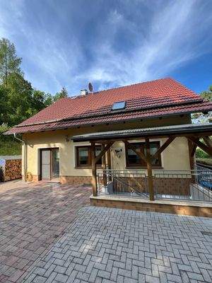 Ansicht mit Terrassse