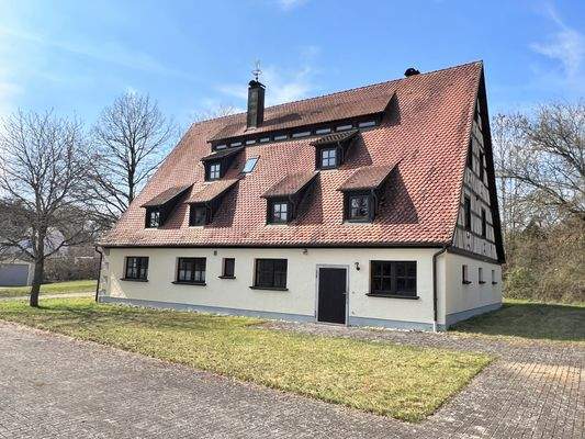 Biberschwanzziegel im gotischen Stil