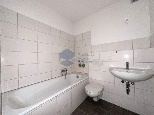 WE 06_Wannenbad Innen (1)