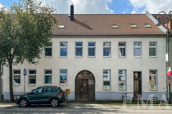 Mehrfamilienhaus Frontansicht
