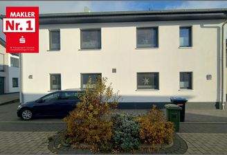 Musterhaus - Straßenansicht