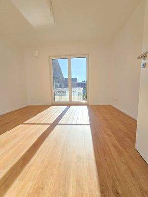 BI-25-03-W3-Büro-Kinderzimmer