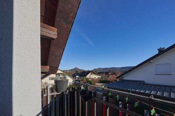 Balkon mit Burgblick