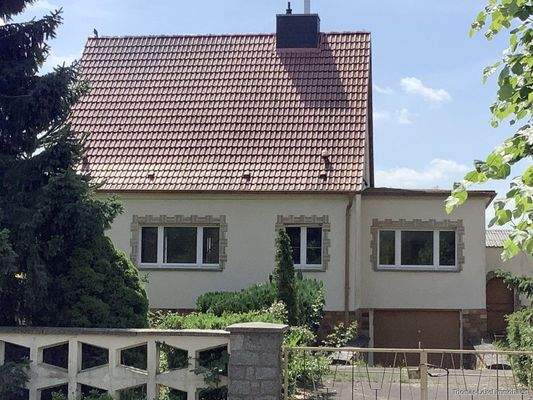 Anbau mit Tiefgarage