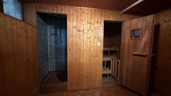 Saunabereich mit Dusche