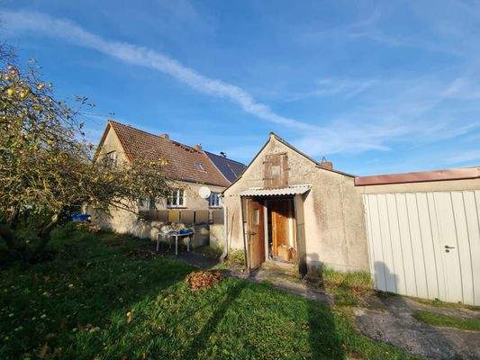 Haus- und Grundstücksansicht