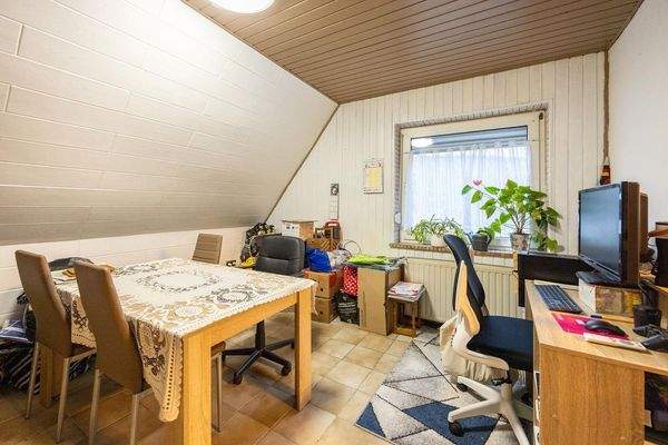 Esszimmer (mit früherer Einrichtung)