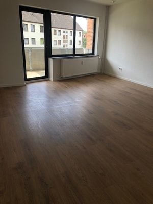 Zimmer mit Balkon