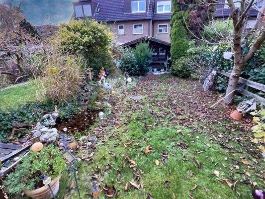 Garten mit Gartenhaus