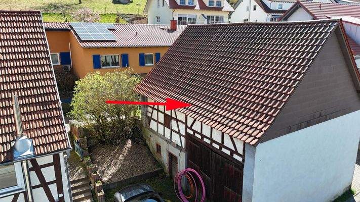 Scheune vorne an der Straße