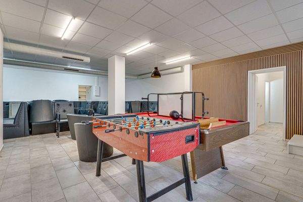 Ladenfläche, Ansicht III