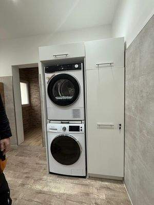 Waschmaschine und Trockner