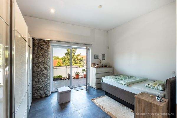 Schlafzimmer mit Terrassenzugang