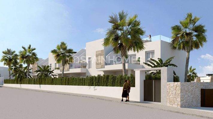 New-Build Golf Apartments in a Complex in Algorfa